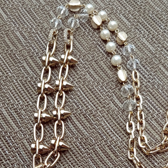 Studded Crystal Pearl Link Necklace - Picture 4 of 4